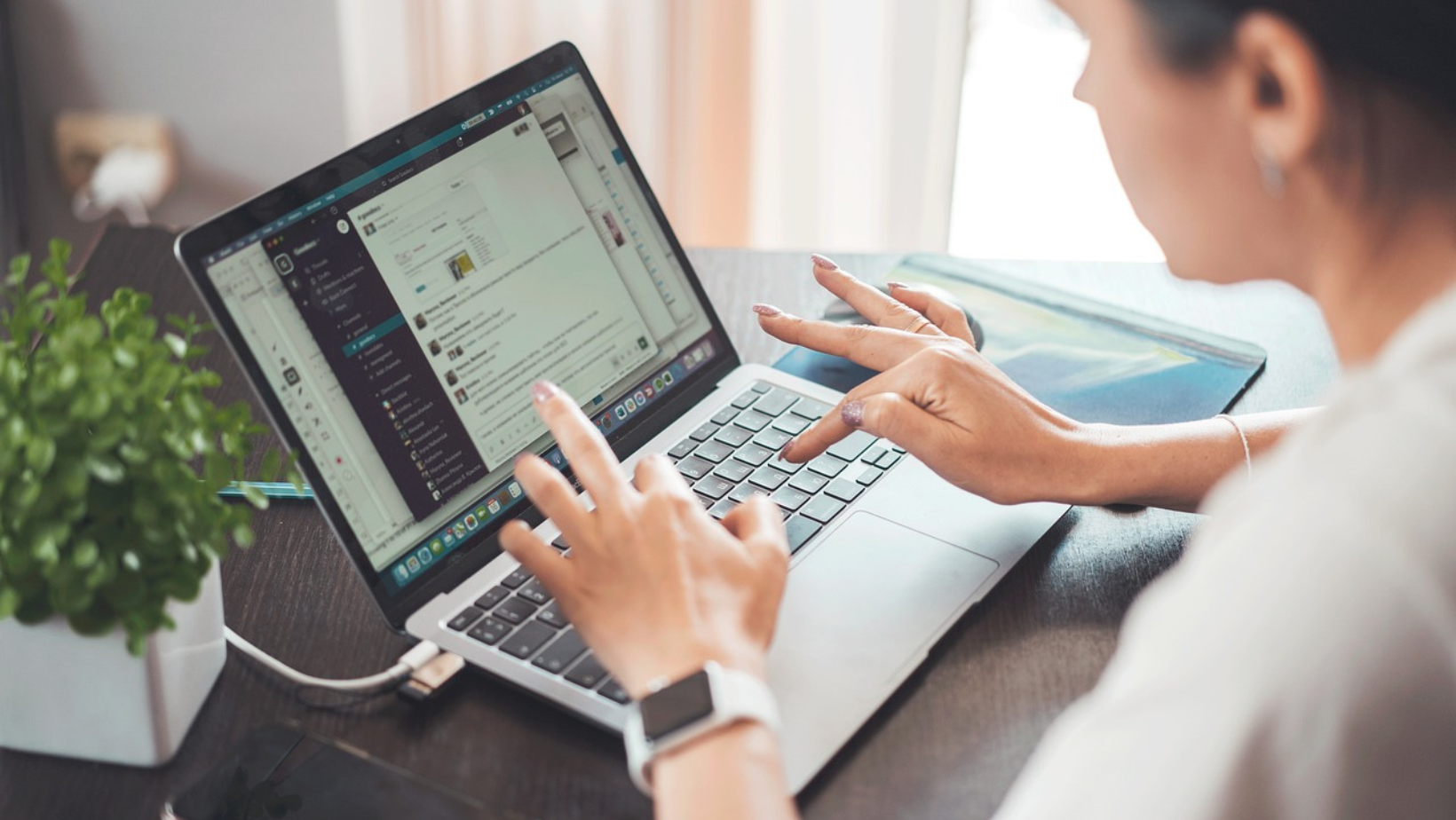 pr&aacute;ce na d&aacute;lku